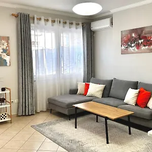 city-center-serenity-apartment.albaniahotels.org/